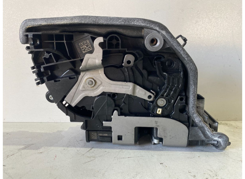 Замок двери задней правой к BMW X7 G07, 2023г.